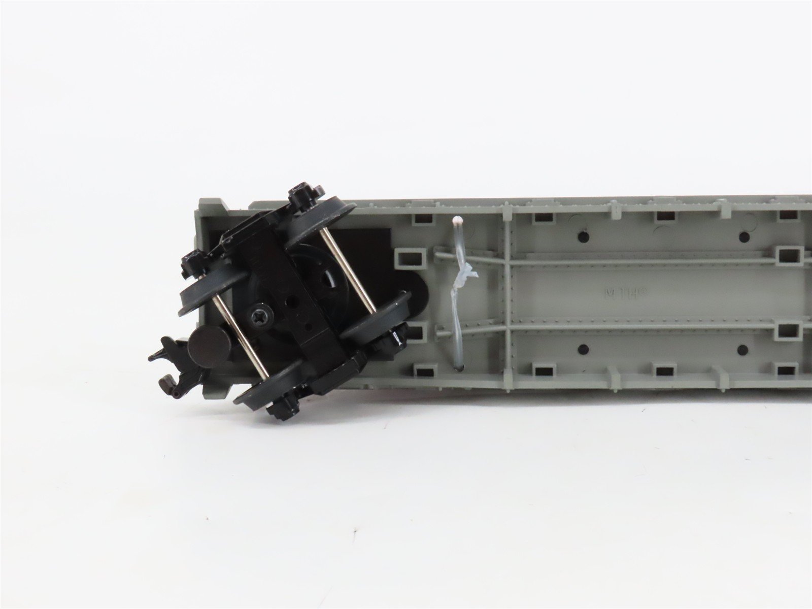 O27 3-Rail MTH RailKing 30-7623 Classic Auto Flat Car #1949 w/ Ertl Fire Cars
