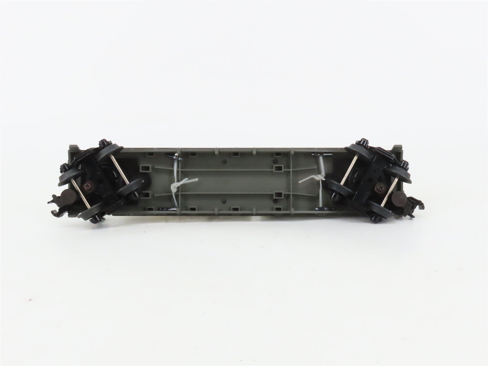O27 Gauge 3-Rail MTH RailKing 30-7625 Classic Auto Flat Car w/ Ertl '59 Taxis