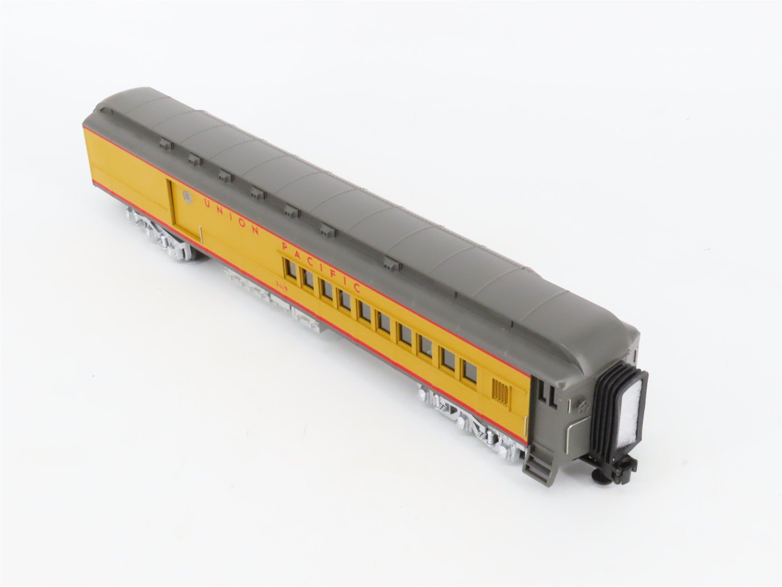O Gauge 3-Rail MTH 20-4131 UP Union Pacific Madison Passenger 2-Car Set