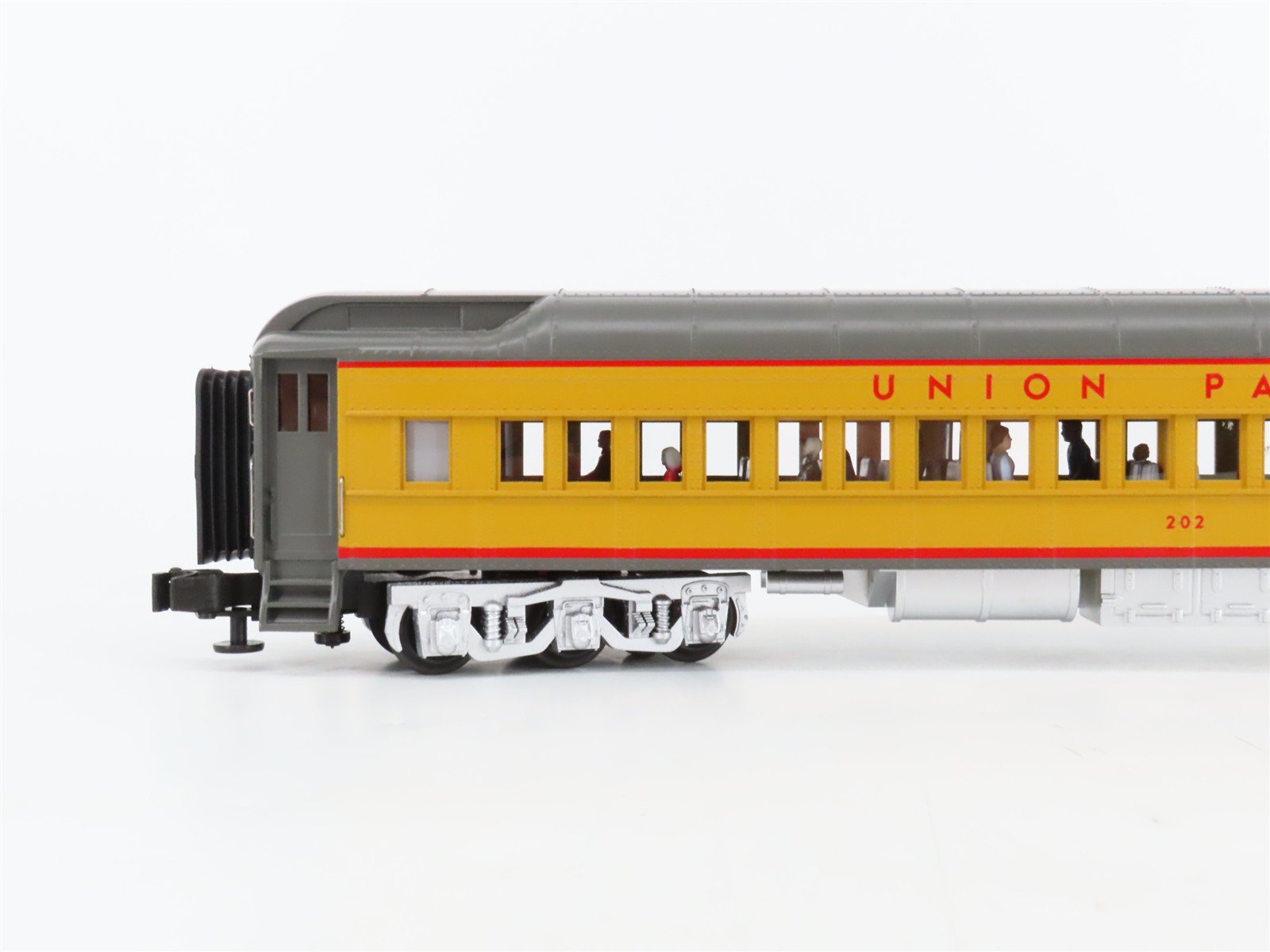 O Gauge 3-Rail MTH 20-4131 UP Union Pacific Madison Passenger 2-Car Set