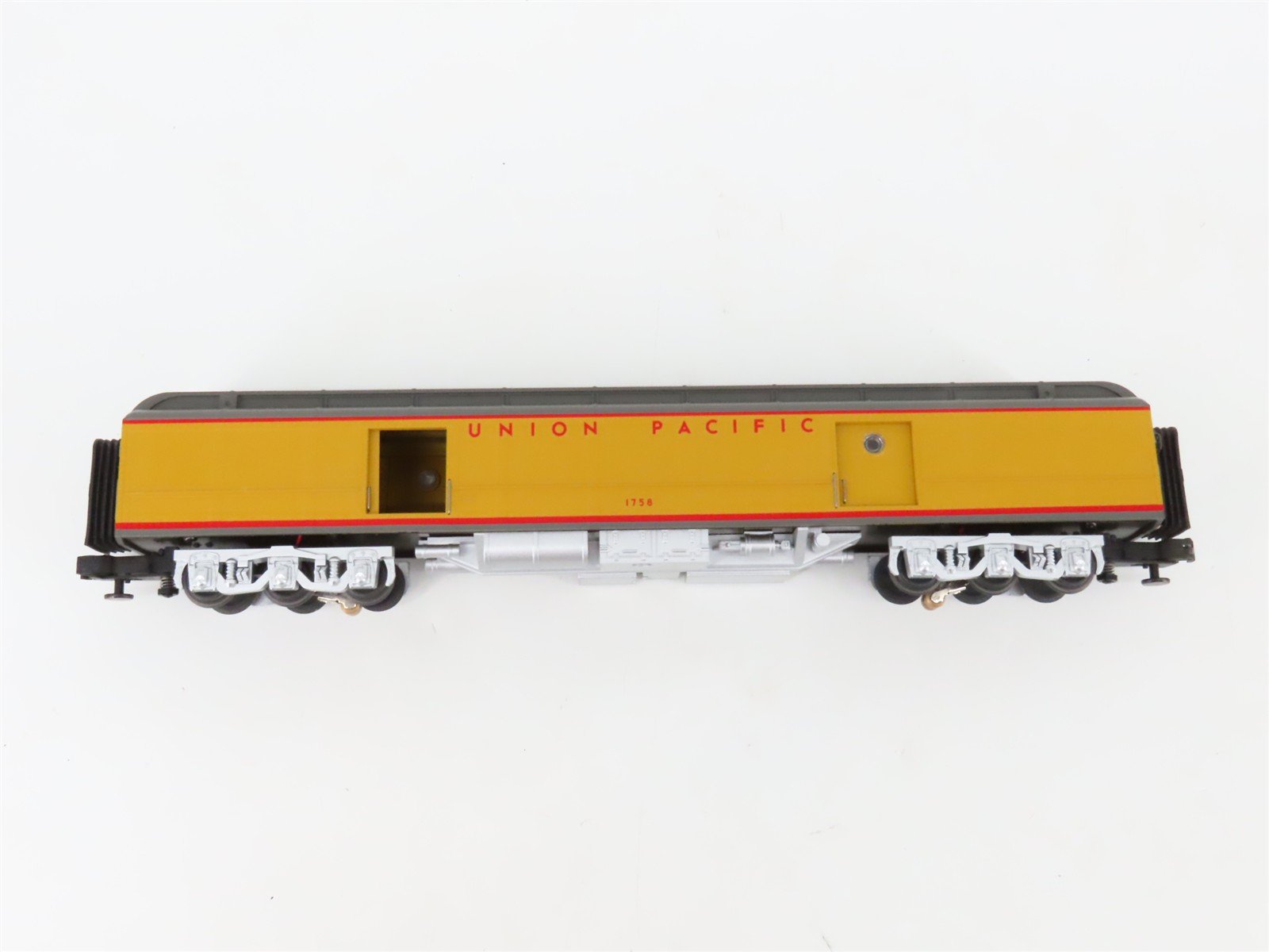 O 3-Rail MTH 20-4031 UP Union Pacific 70' Madison Passenger 5-Car Set w/Lights