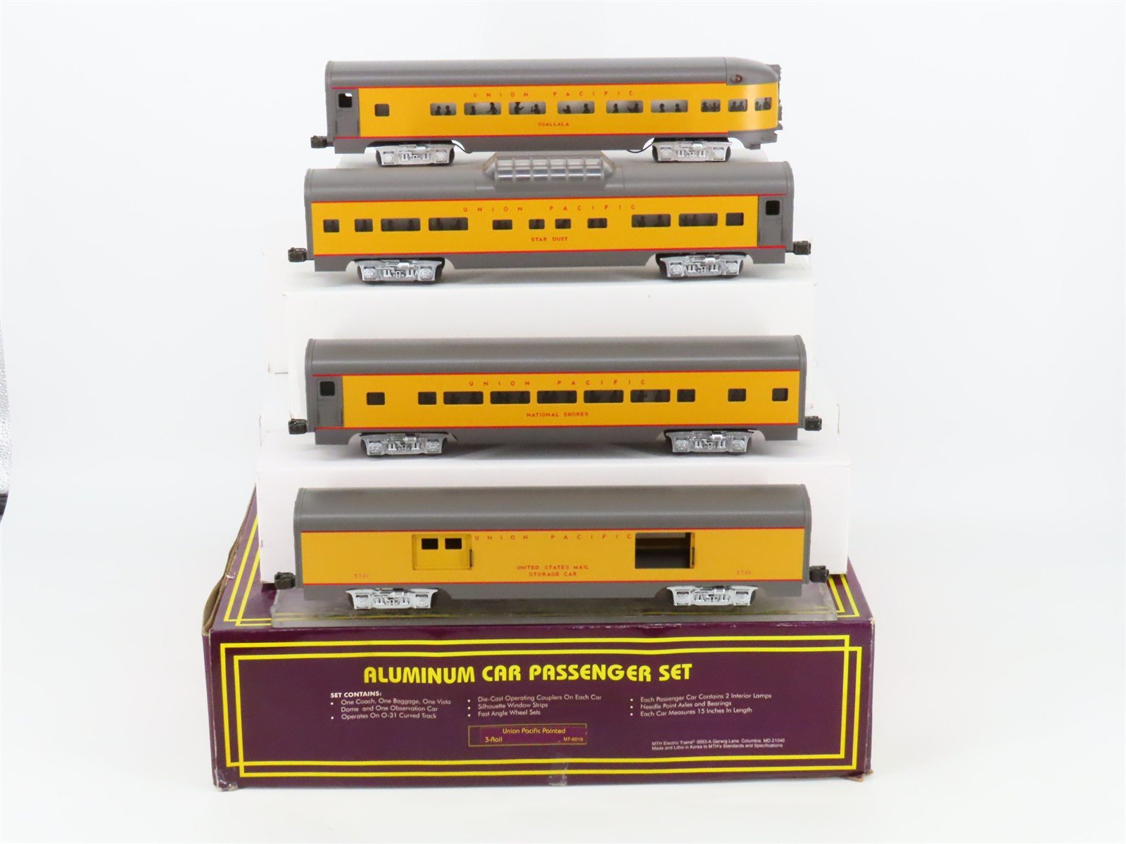 O Gauge 3-Rail MTH MT-6019 UP Union Pacific Aluminum Passenger 2-Car Set