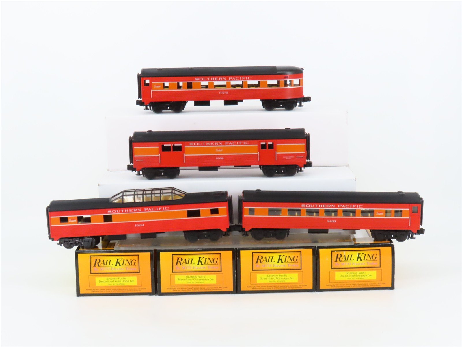 O Gauge 3-Rail MTH 30-6060 SP Southern Pacific Daylight Passenger 4-Car Set
