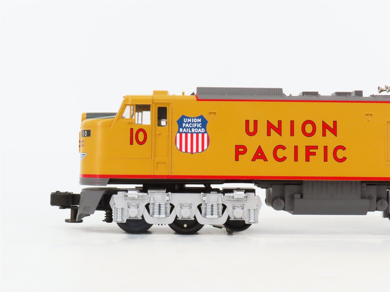 O Gauge 3-Rail MTH 30-2009LP UP Union Pacific Gas Turbine Diesel Engine Set