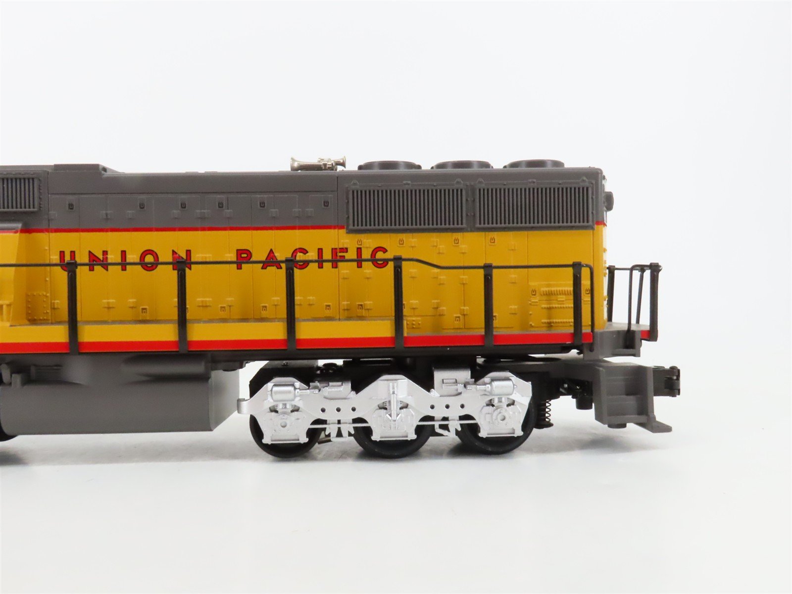 O Gauge 3-Rail MTH 30-2117-1 UP Union Pacific SD60M Diesel Locomotive #6365