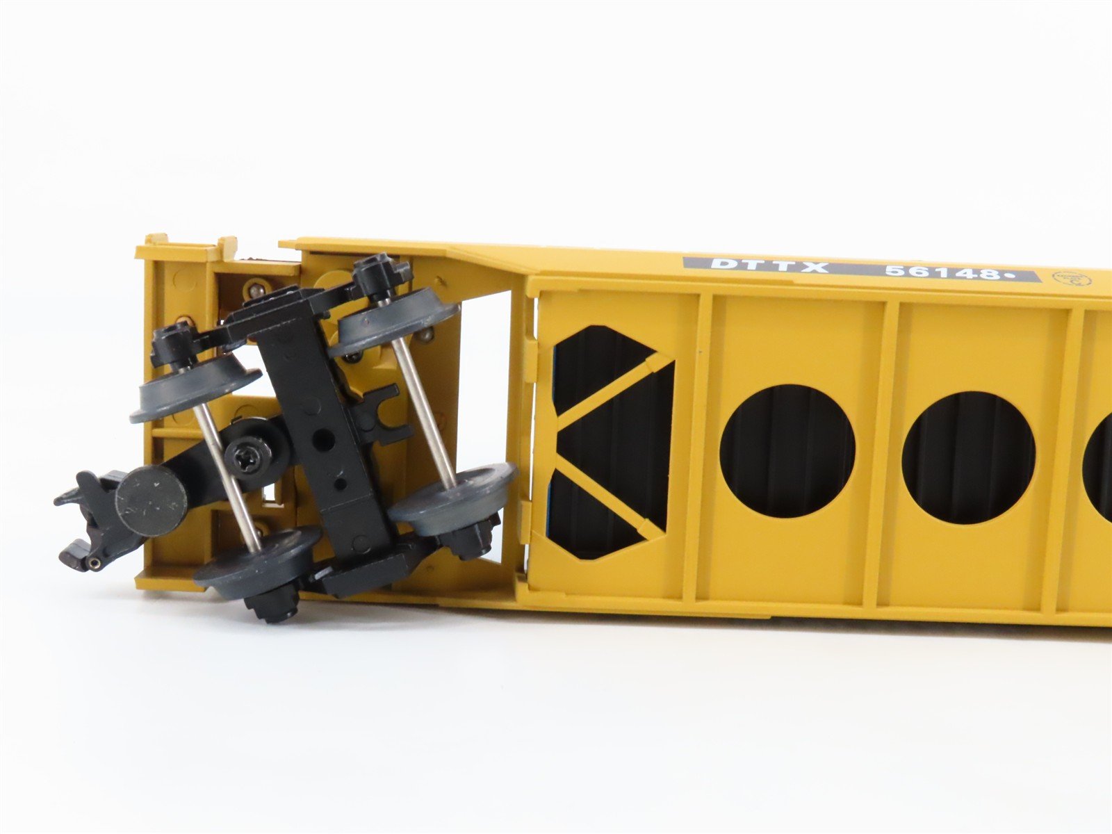 O 3-Rail MTH 20-95004 DTTX Trailer Train Husky Stack Car #56148 w/ 2 Containers
