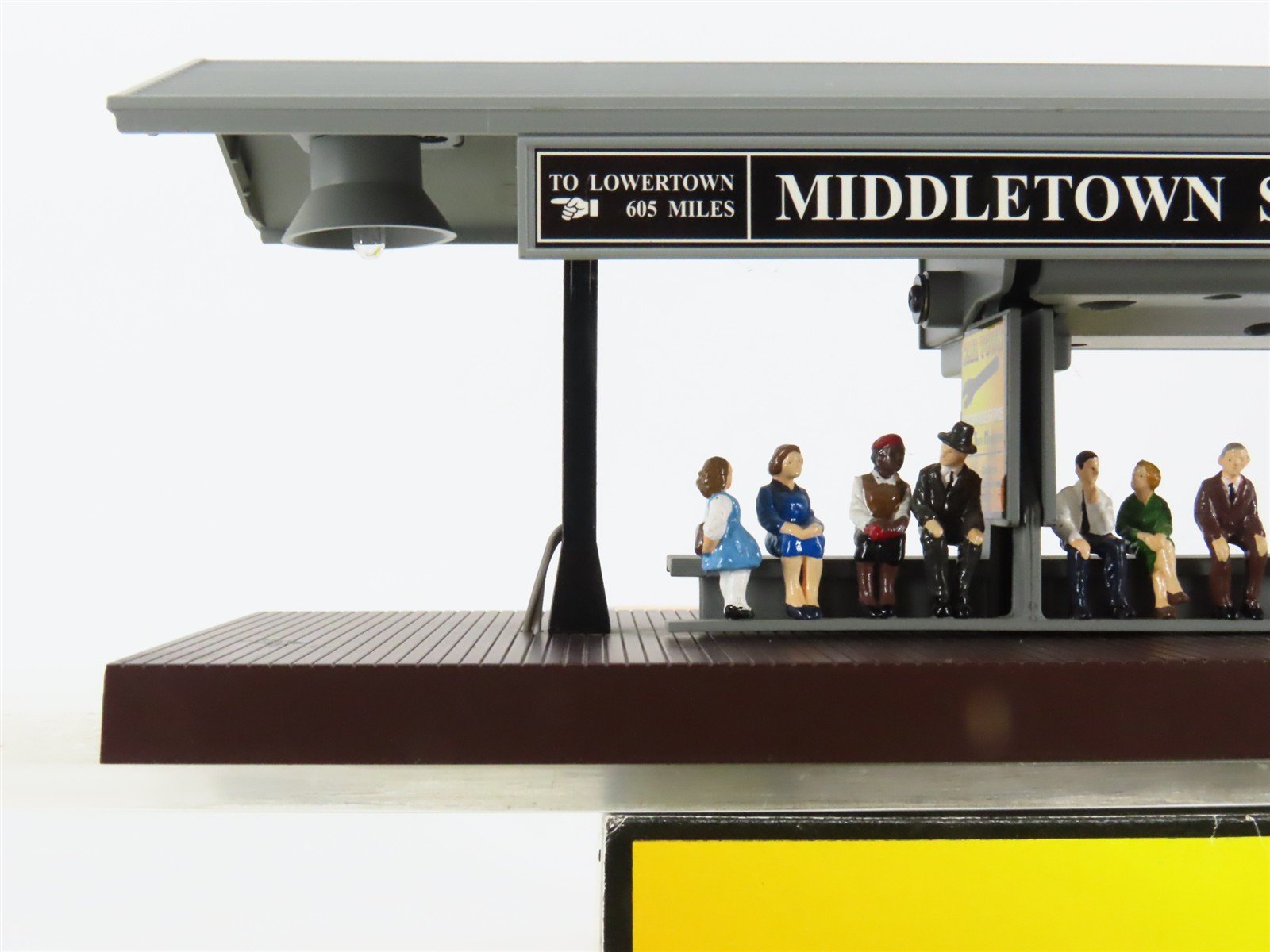 O 1/48 MTH Rail King 30-9107 Operating Passenger Station Platform w/ Figures