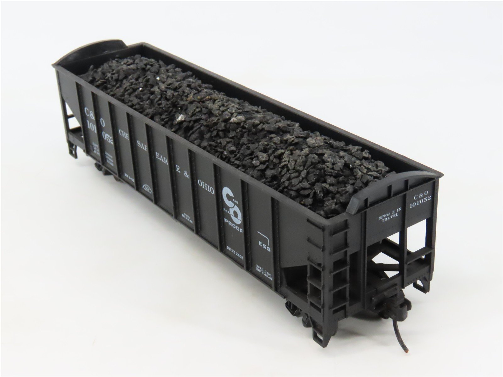 LOT of 2 HO Scale Roundhouse 1499 C&O Progress 3-Bay Hopper w/ Load - Upgraded