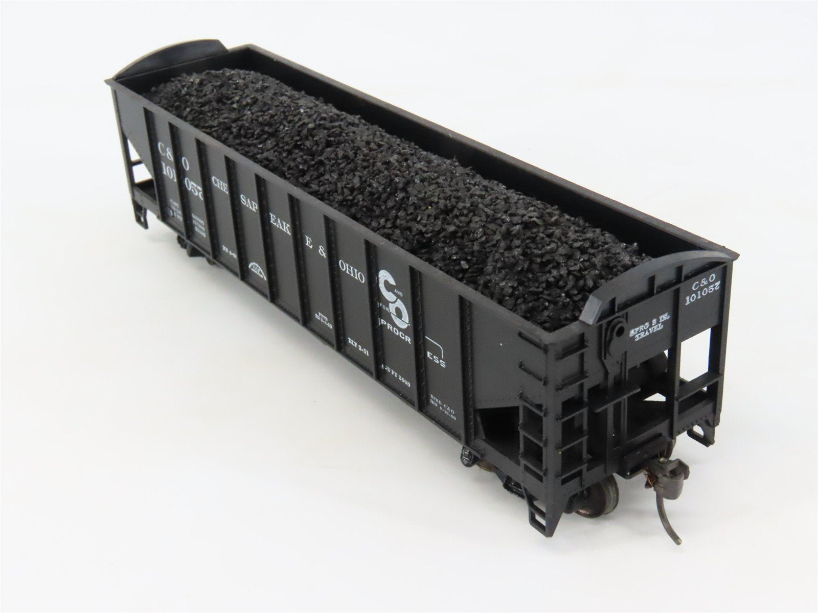 LOT of 2 HO Scale Roundhouse 1499 C&O Progress 3-Bay Hopper w/ Load - Upgraded