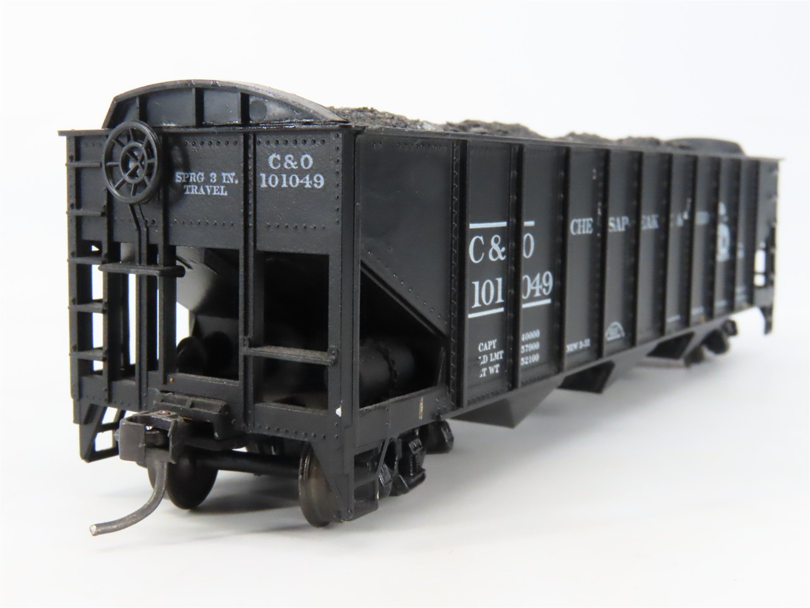 LOT of 2 HO Scale Roundhouse 1499 C&O Progress 3-Bay Hopper w/ Load - Upgraded