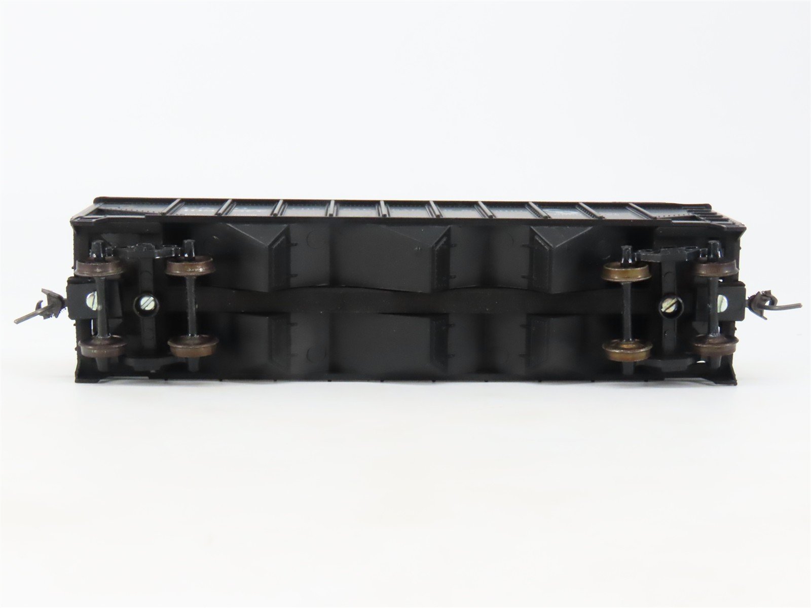 HO Scale Roundhouse 1499 C&O Progress 3-Bay Open Hopper #108877 - Upgraded