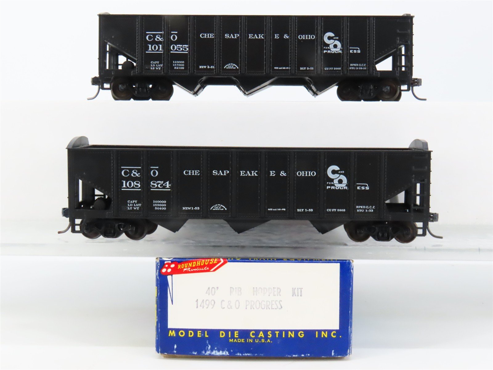 LOT of 2 HO Scale Roundhouse 1499 C&O 
