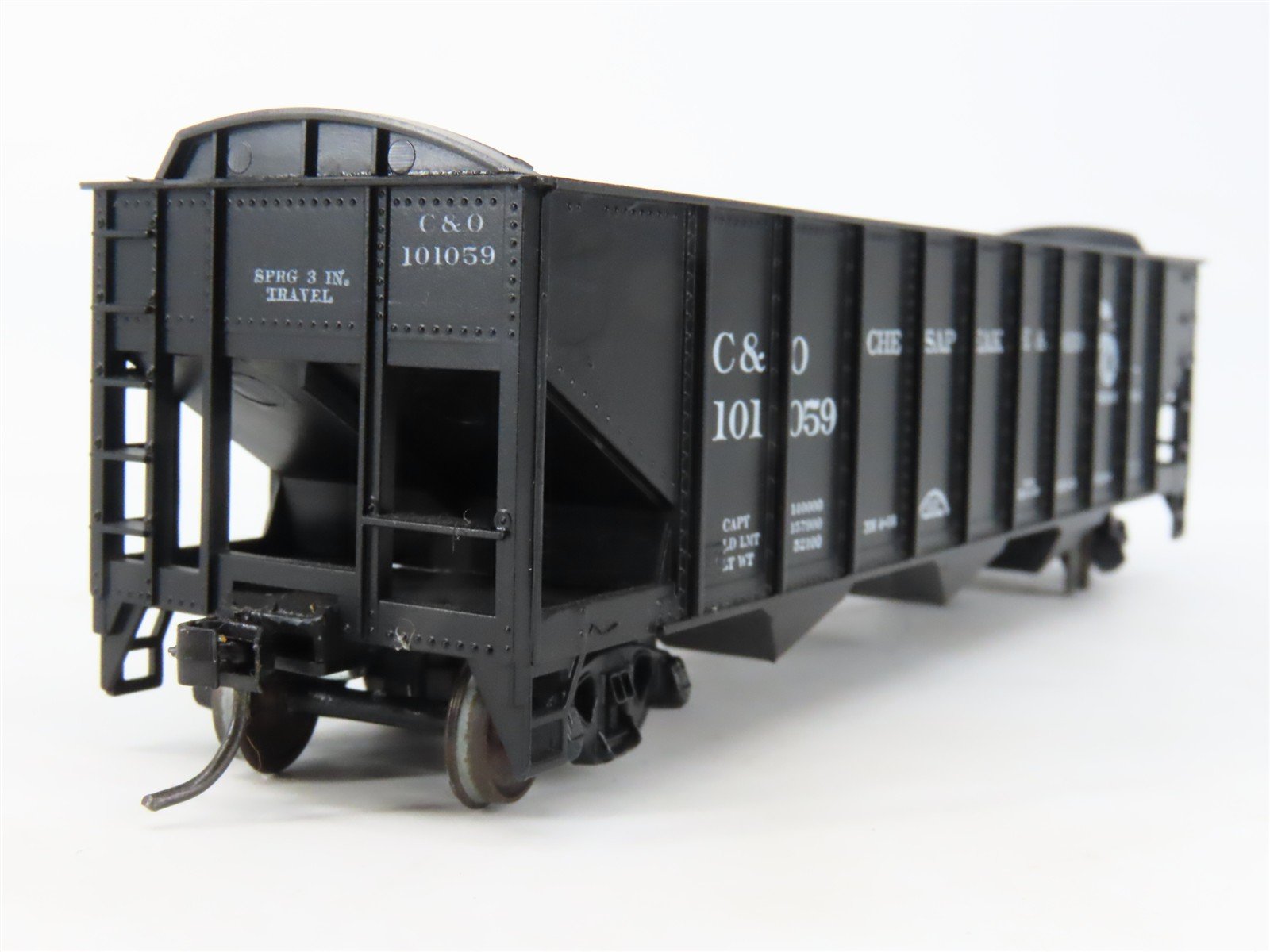 LOT of 2 HO Scale Roundhouse 1499 C&O 