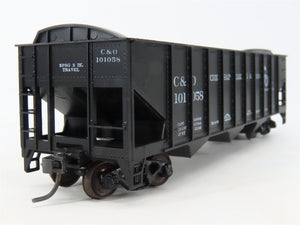 LOT of 2 HO Scale Roundhouse 1499 C&O 