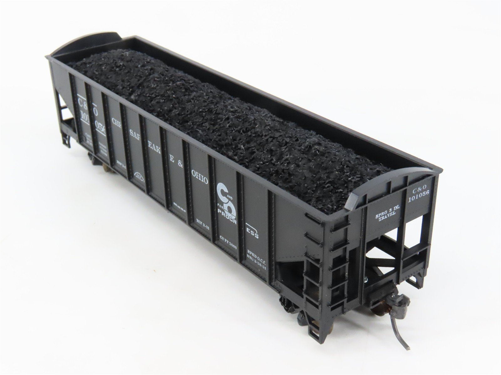 LOT of 2 HO Scale Roundhouse 1499 C&O Progress 3-Bay Hopper w/ Load - Upgraded