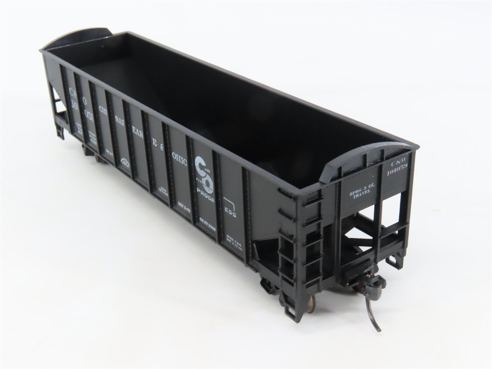 HO Scale Roundhouse 1499 C&O Progress 3-Bay Open Hopper #101059 - Upgraded