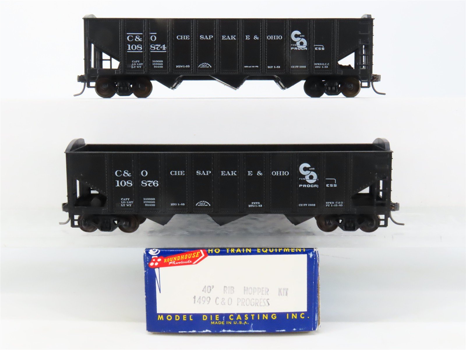 LOT of 2 HO Scale Roundhouse 1499 C&O 