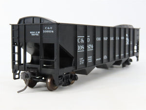 LOT of 2 HO Scale Roundhouse 1499 C&O 