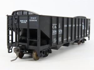 LOT of 2 HO Scale Roundhouse 1499 C&O 