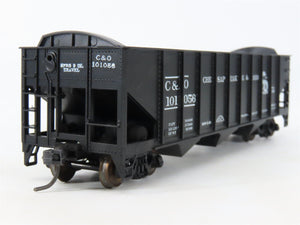 LOT of 2 HO Scale Roundhouse 1499 C&O 