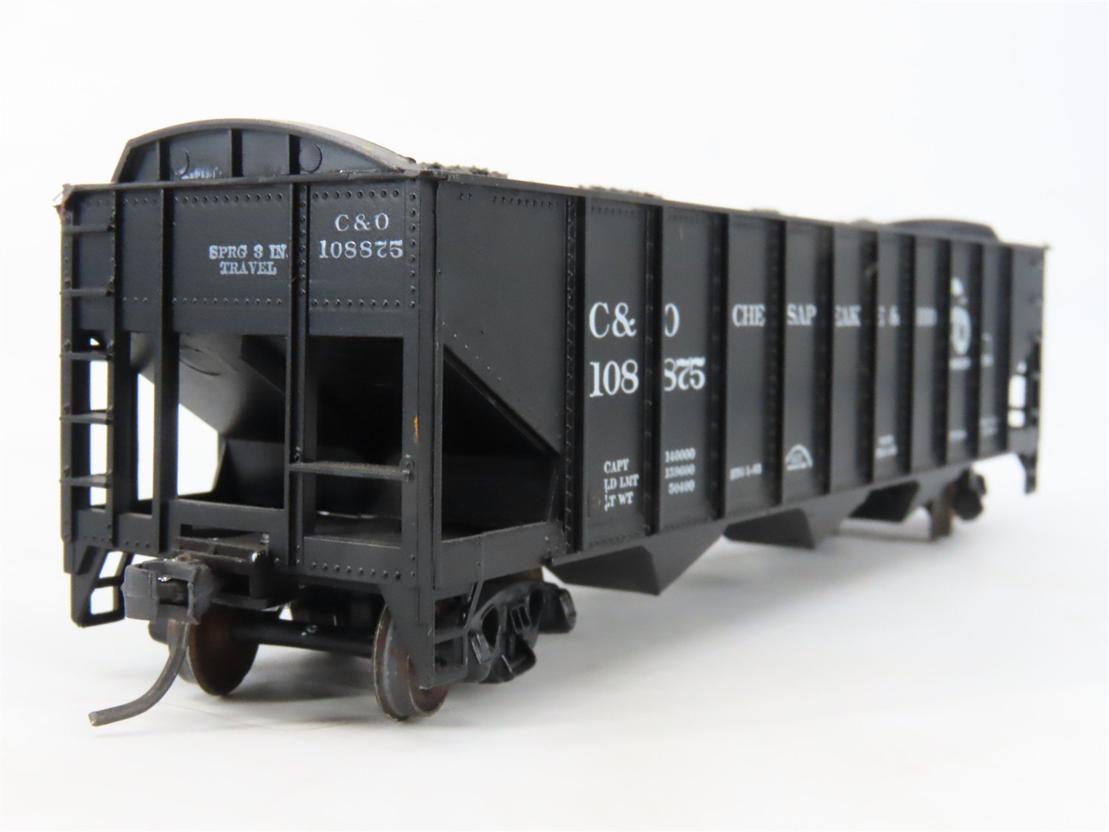 LOT of 2 HO Scale Roundhouse 1499 C&O Progress 3-Bay Hopper w/ Load - Upgraded