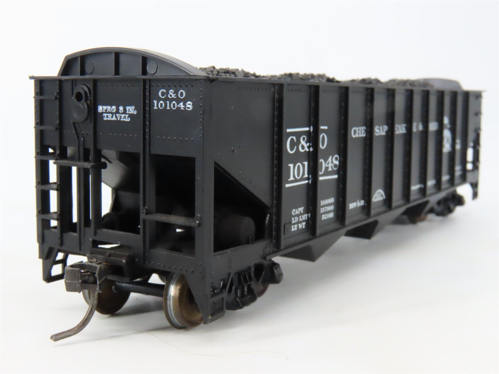 LOT of 2 HO Scale Roundhouse 1499 C&O Progress 3-Bay Hopper w/ Load - Upgraded