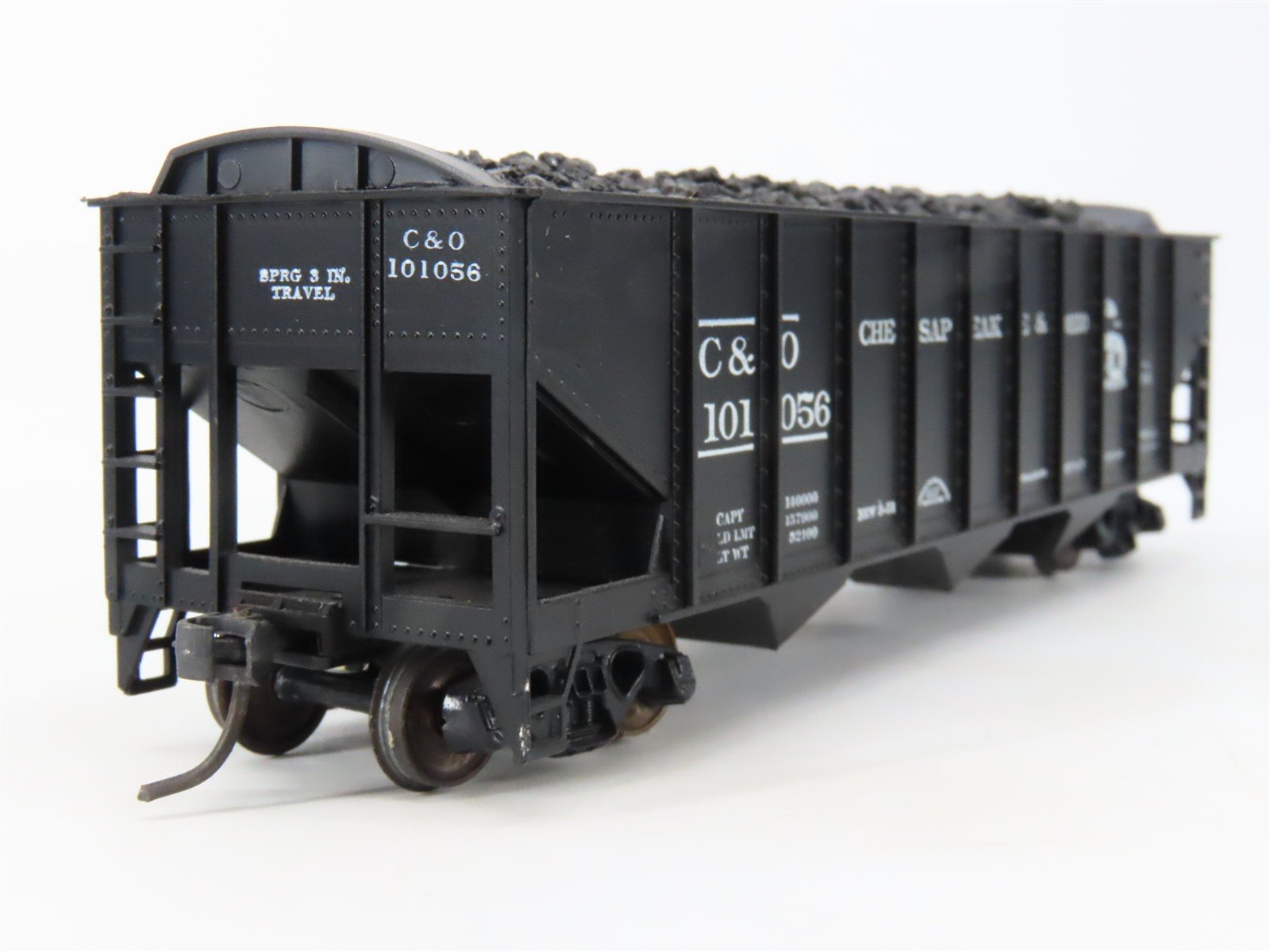 LOT of 2 HO Scale Roundhouse 1499 C&O Progress 3-Bay Hopper w/ Load - Upgraded