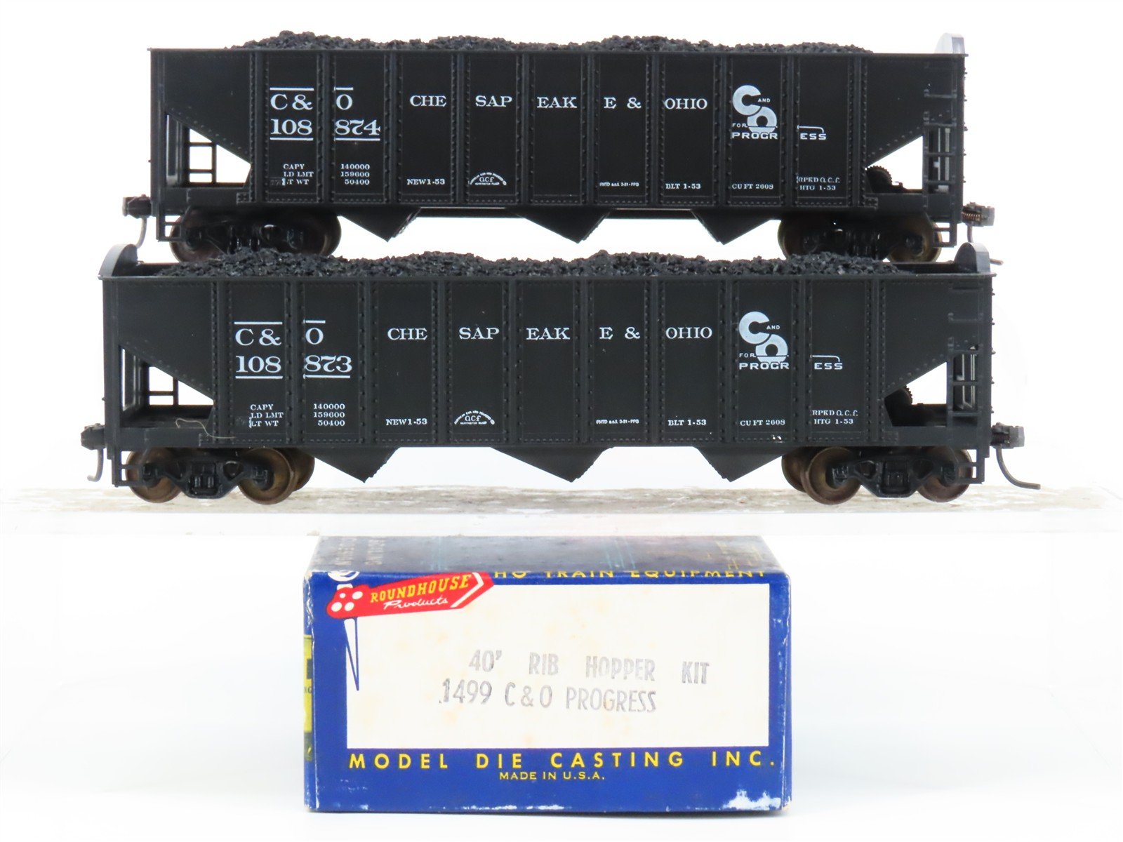 LOT of 2 HO Scale Roundhouse 1499 C&O Progress 3-Bay Hopper w/ Load - Upgraded