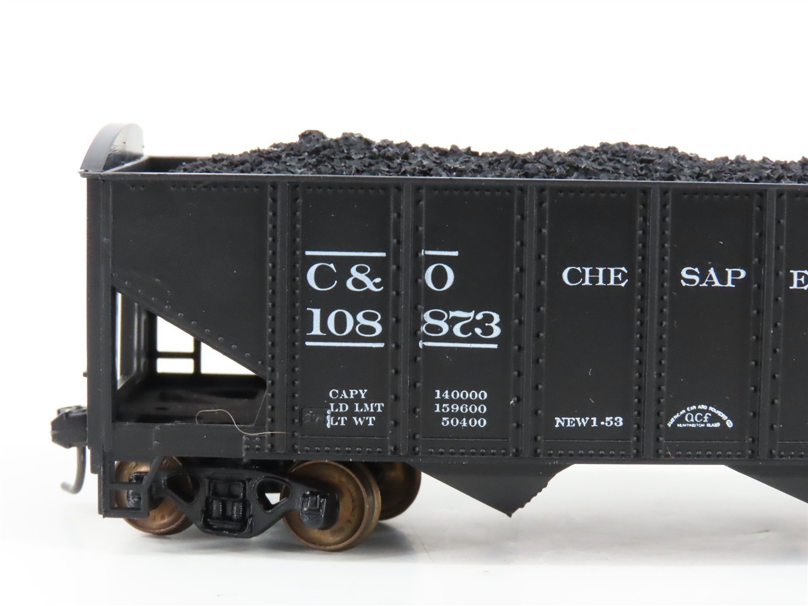 LOT of 2 HO Scale Roundhouse 1499 C&O Progress 3-Bay Hopper w/ Load - Upgraded