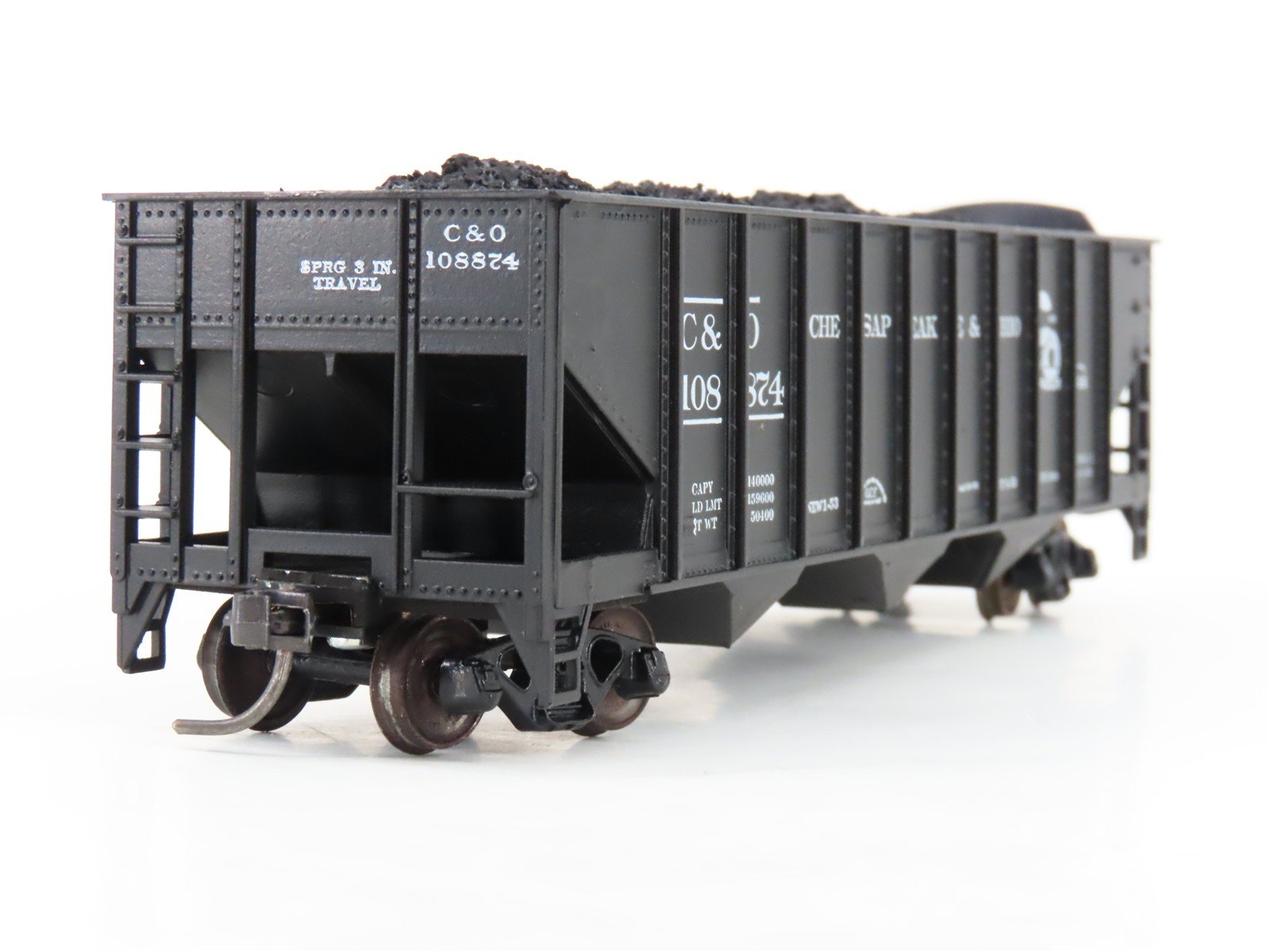 LOT of 2 HO Scale Roundhouse 1499 C&O Progress 3-Bay Hopper w/ Load - Upgraded