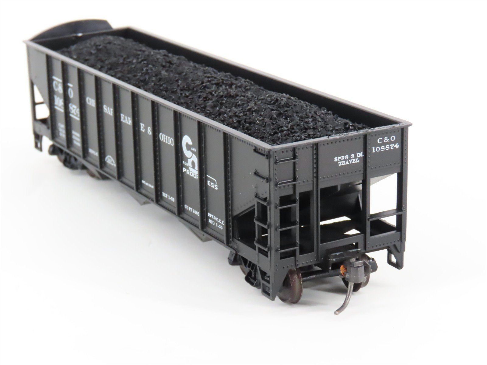 LOT of 2 HO Scale Roundhouse 1499 C&O Progress 3-Bay Hopper w/ Load - Upgraded