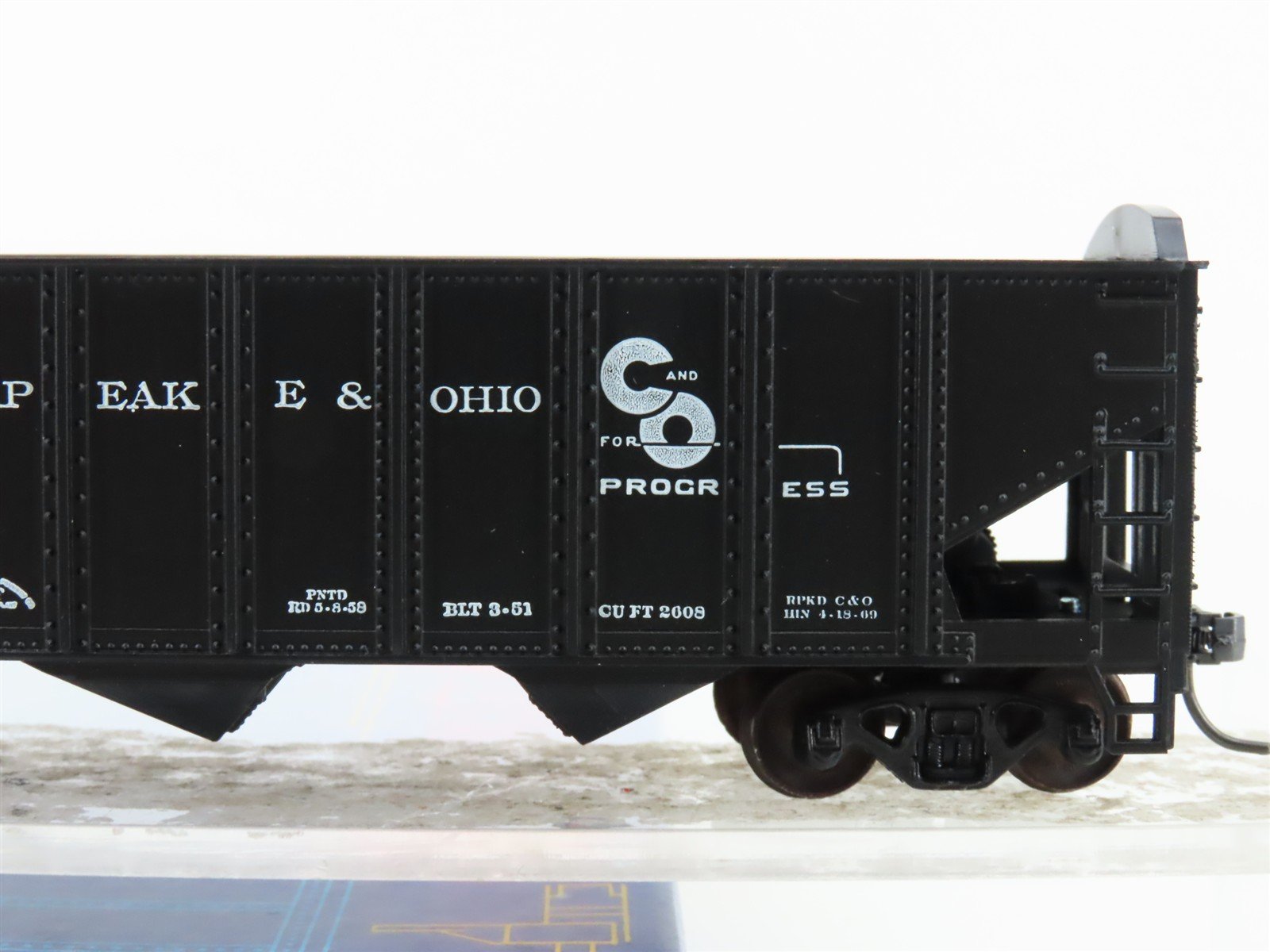 HO Scale Roundhouse 1499 C&O Progress 3-Bay Open Hopper #101057 - Upgraded