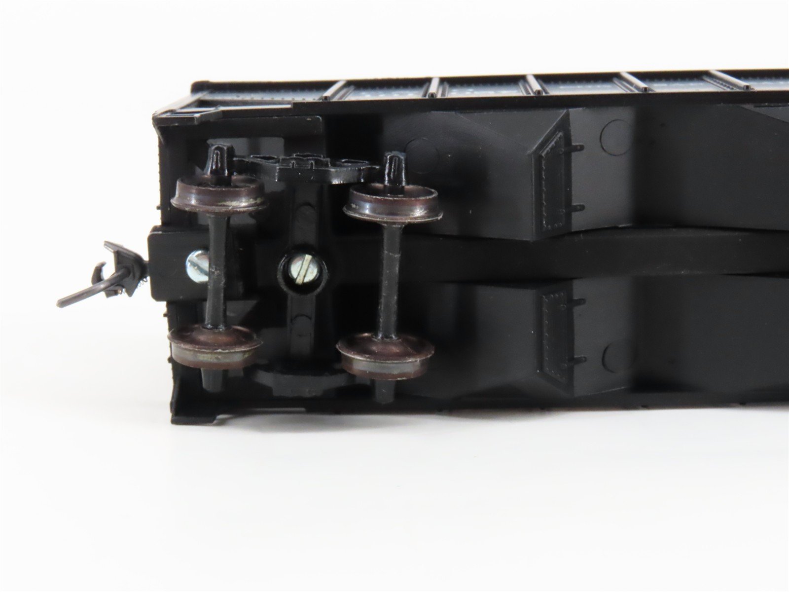 HO Scale Roundhouse 1499 C&O Progress 3-Bay Open Hopper #101057 - Upgraded