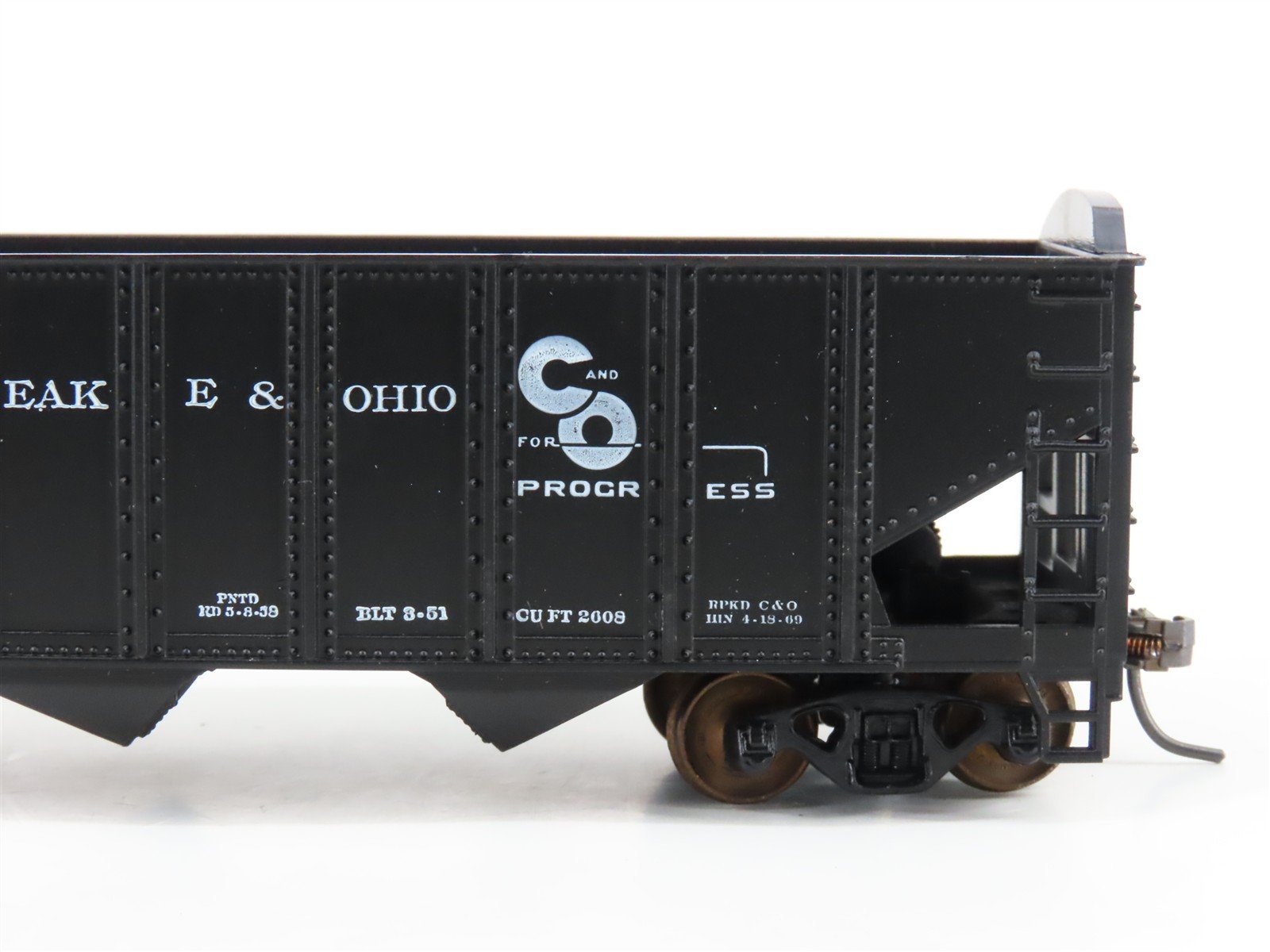 LOT of 2 HO Scale Roundhouse 1499 C&O 