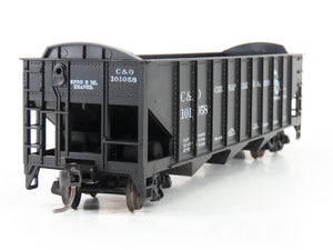 LOT of 2 HO Scale Roundhouse 1499 C&O 