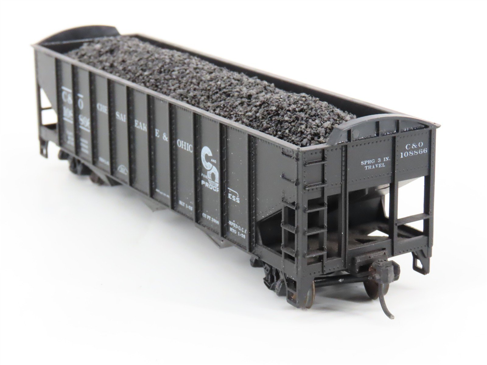 LOT of 2 HO Scale Roundhouse 1499 C&O Progress 3-Bay Hopper w/ Load - Upgraded