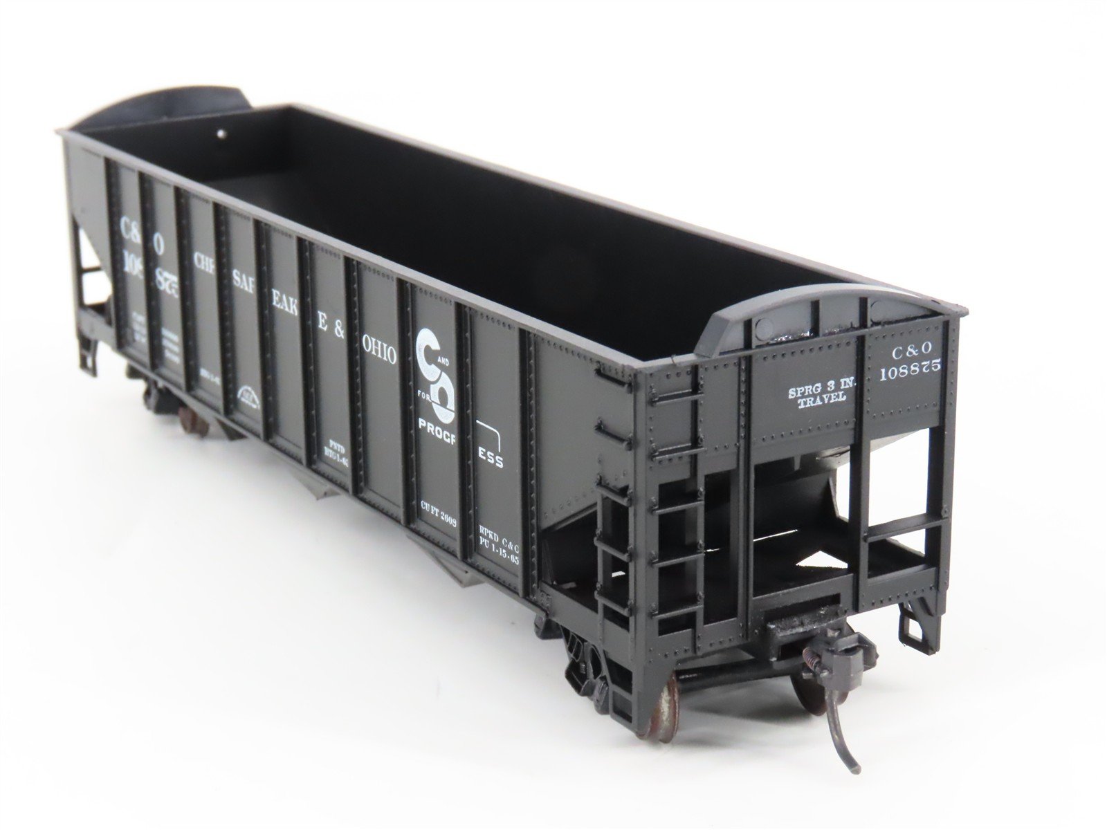 HO Scale Roundhouse 1499 C&O Progress 3-Bay Open Hopper #108875 - Upgraded