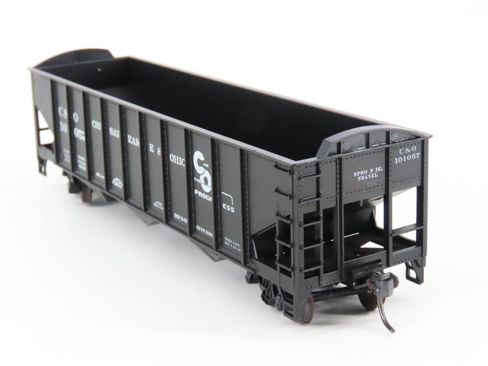 HO Scale Roundhouse 1499 C&O Progress 3-Bay Open Hopper #101057 - Upgraded