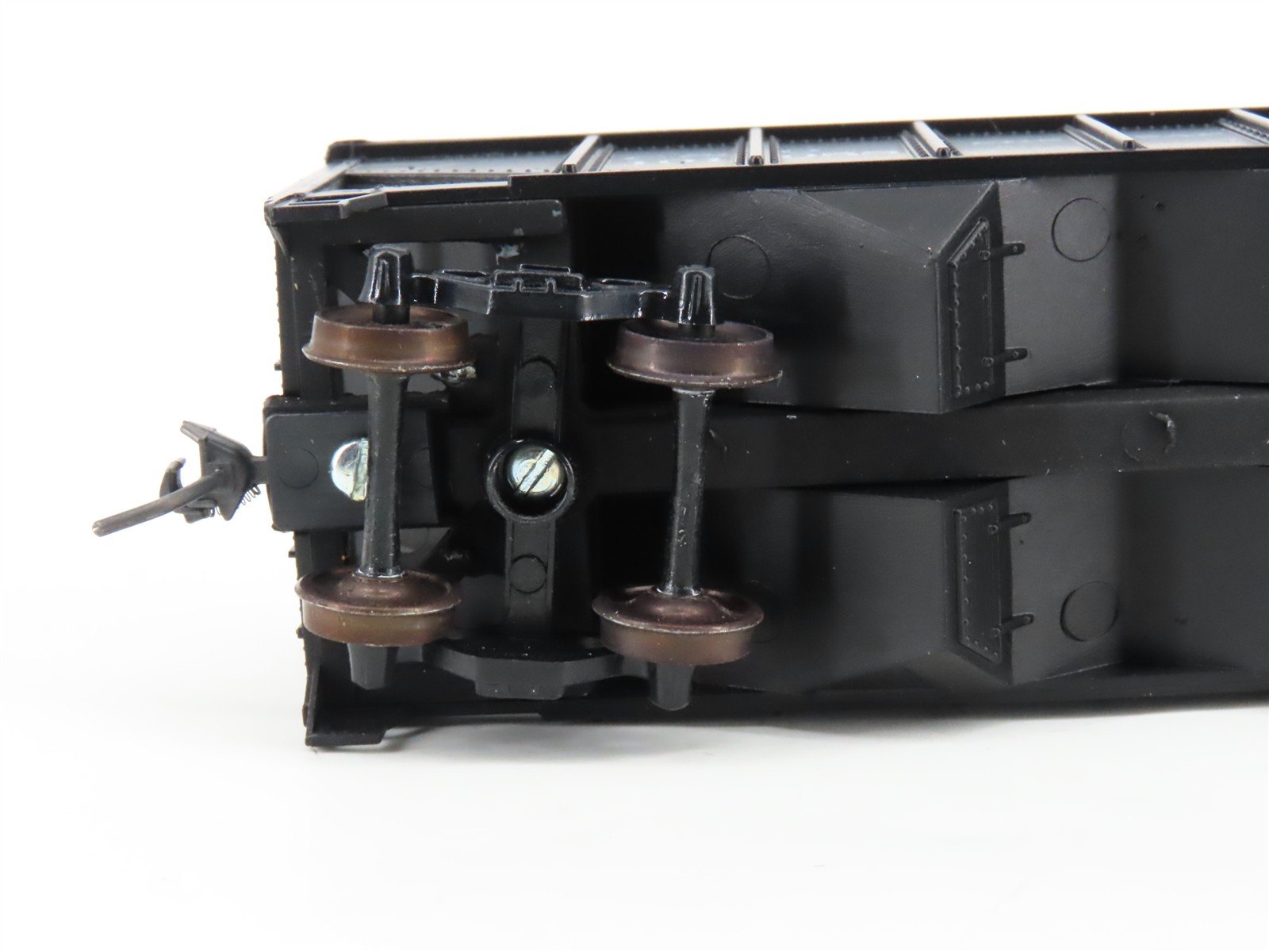 HO Scale Roundhouse 1499 C&O Progress 3-Bay Open Hopper #101058 - Upgraded