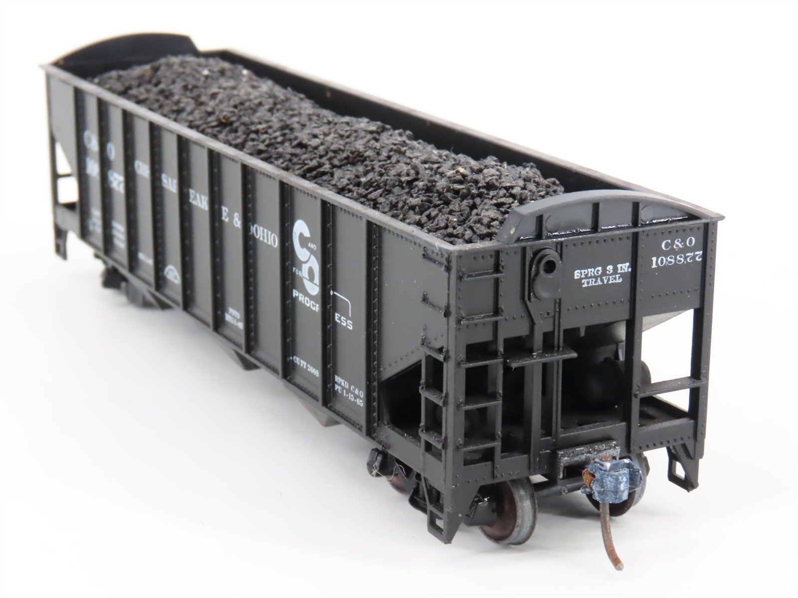 LOT of 2 HO Roundhouse 1499 C&O Progress 3-Bay Hopper w/ Coal Load - Upgraded