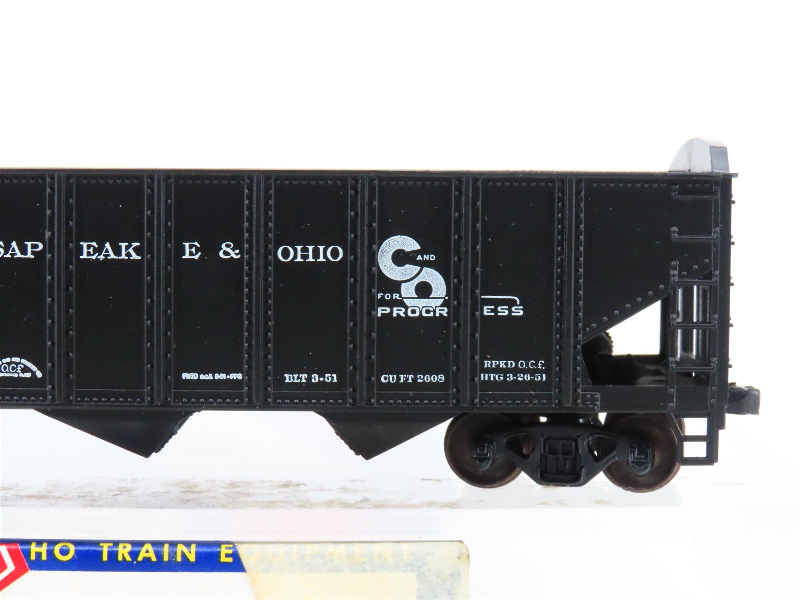 HO Scale Roundhouse 1499 C&O Progress 3-Bay Open Hopper #101048 - Upgraded