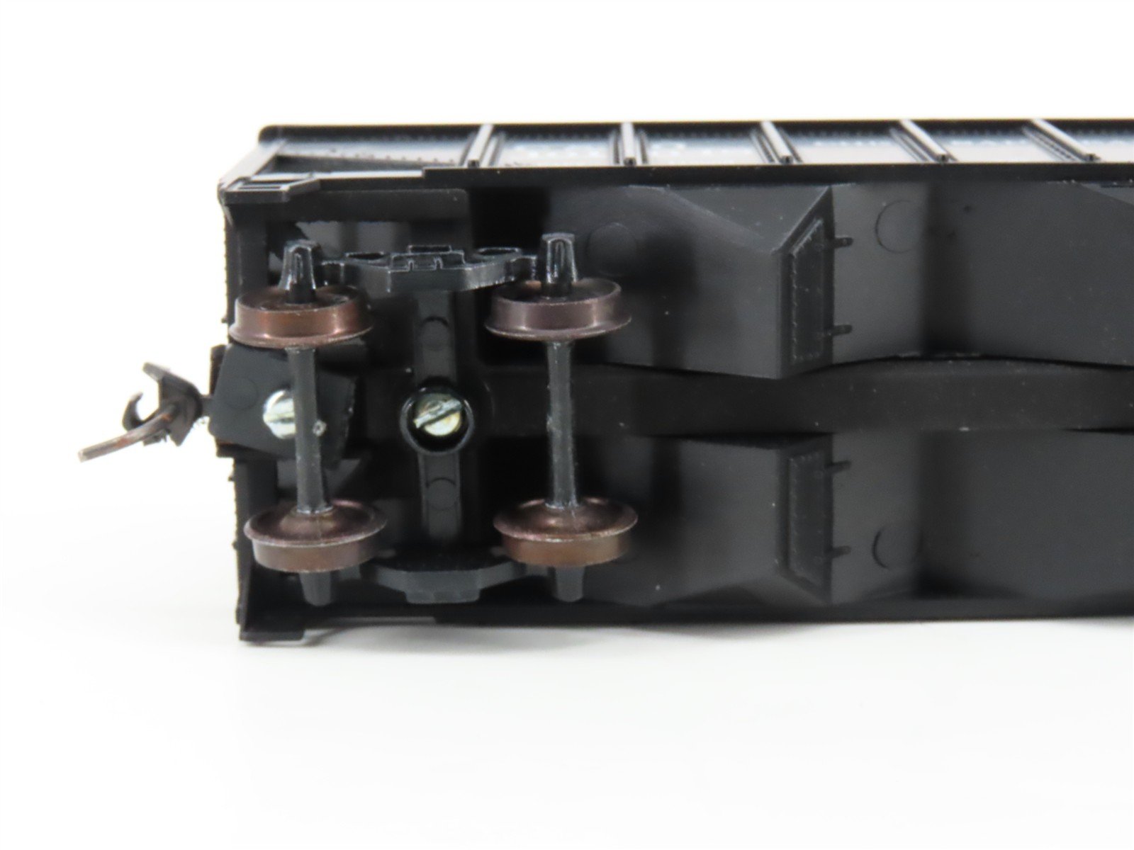 HO Scale Roundhouse 1499 C&O Progress 3-Bay Open Hopper #101048 - Upgraded