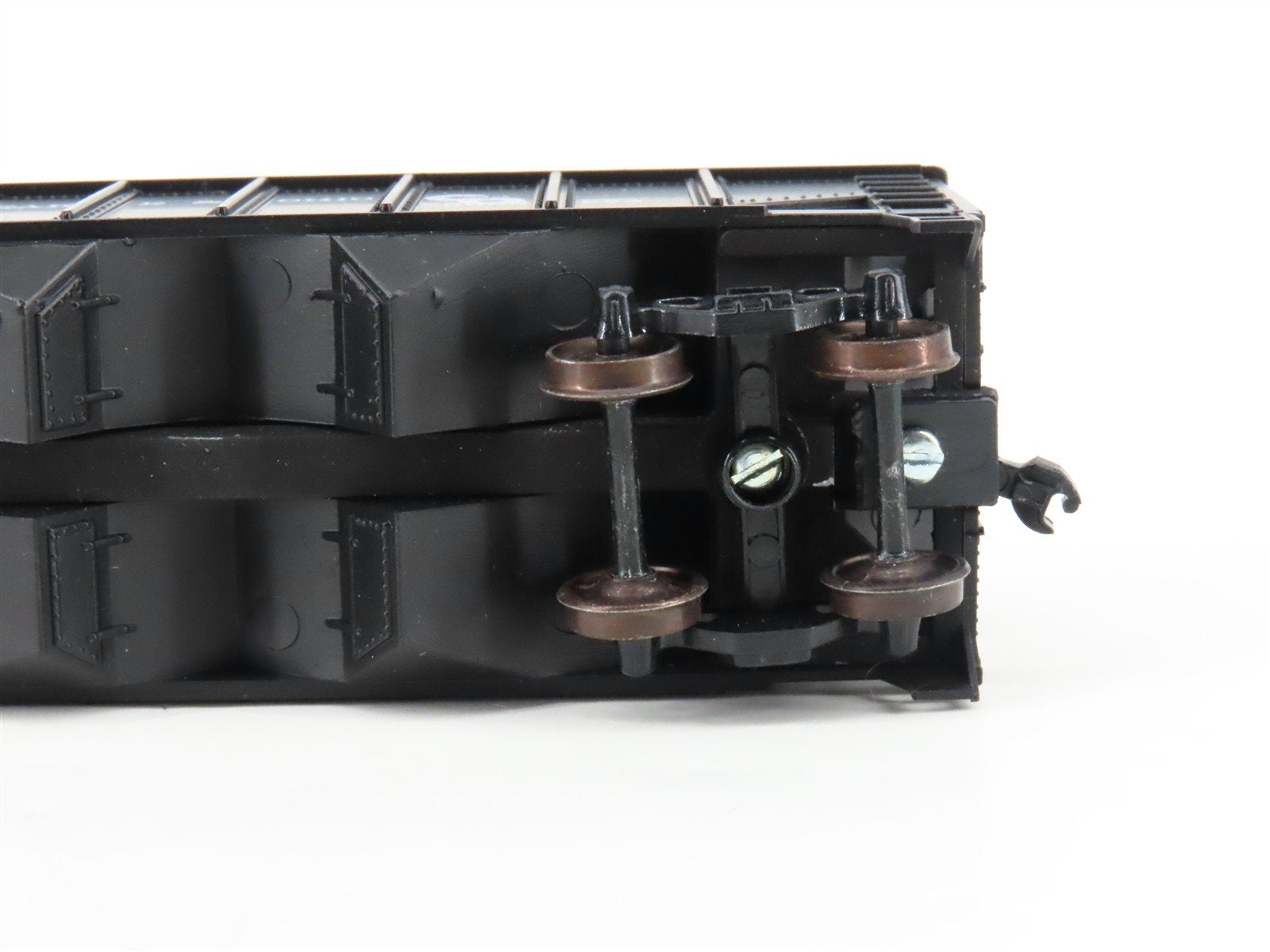 HO Scale Roundhouse 1499 C&O Progress 3-Bay Open Hopper #101048 - Upgraded