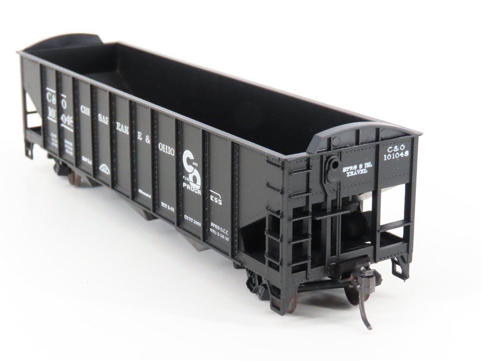 HO Scale Roundhouse 1499 C&O Progress 3-Bay Open Hopper #101048 - Upgraded