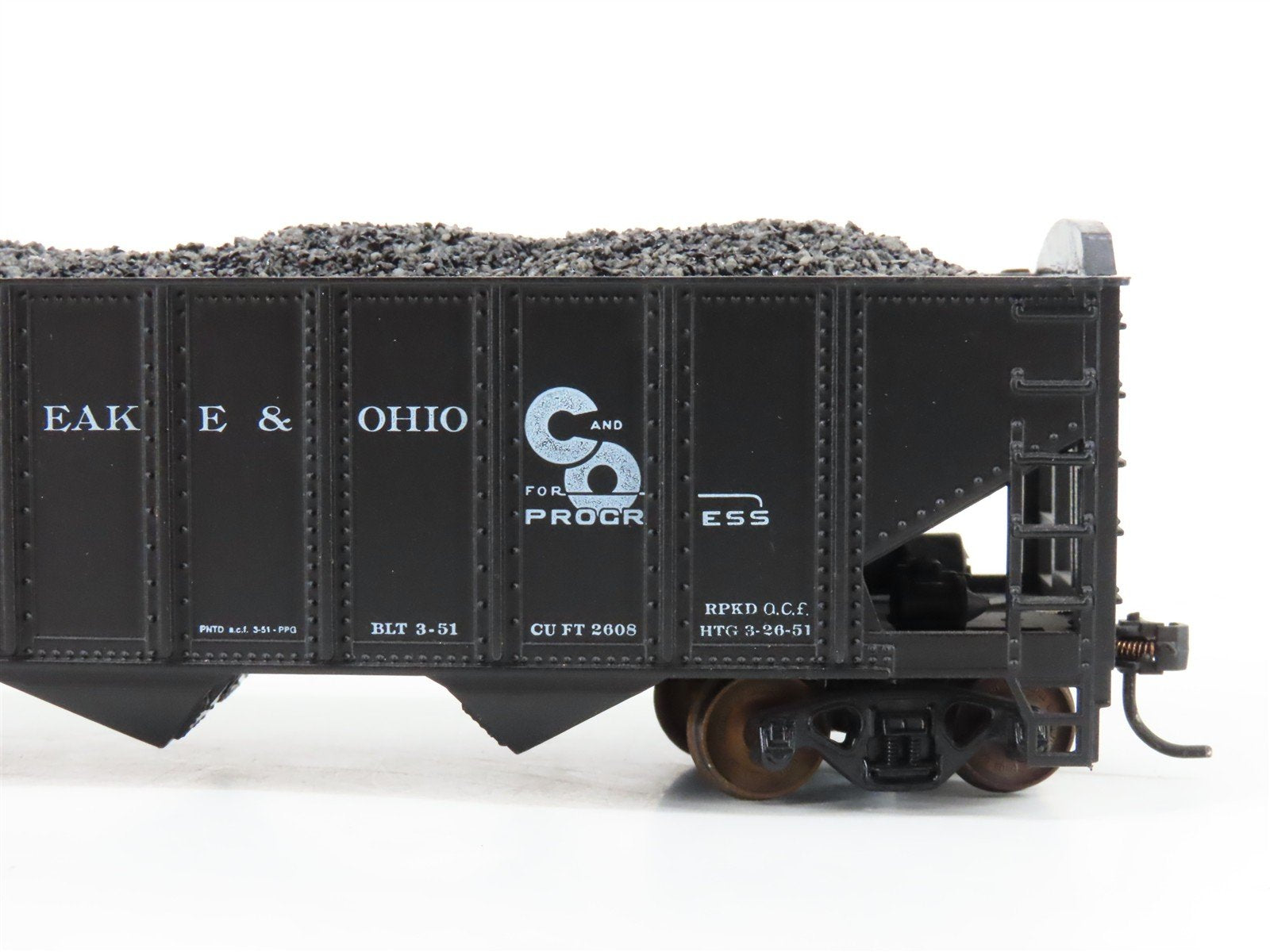LOT of 2 HO Roundhouse 1499 C&O Progress 3-Bay Hopper w/ Coal Load - Upgraded