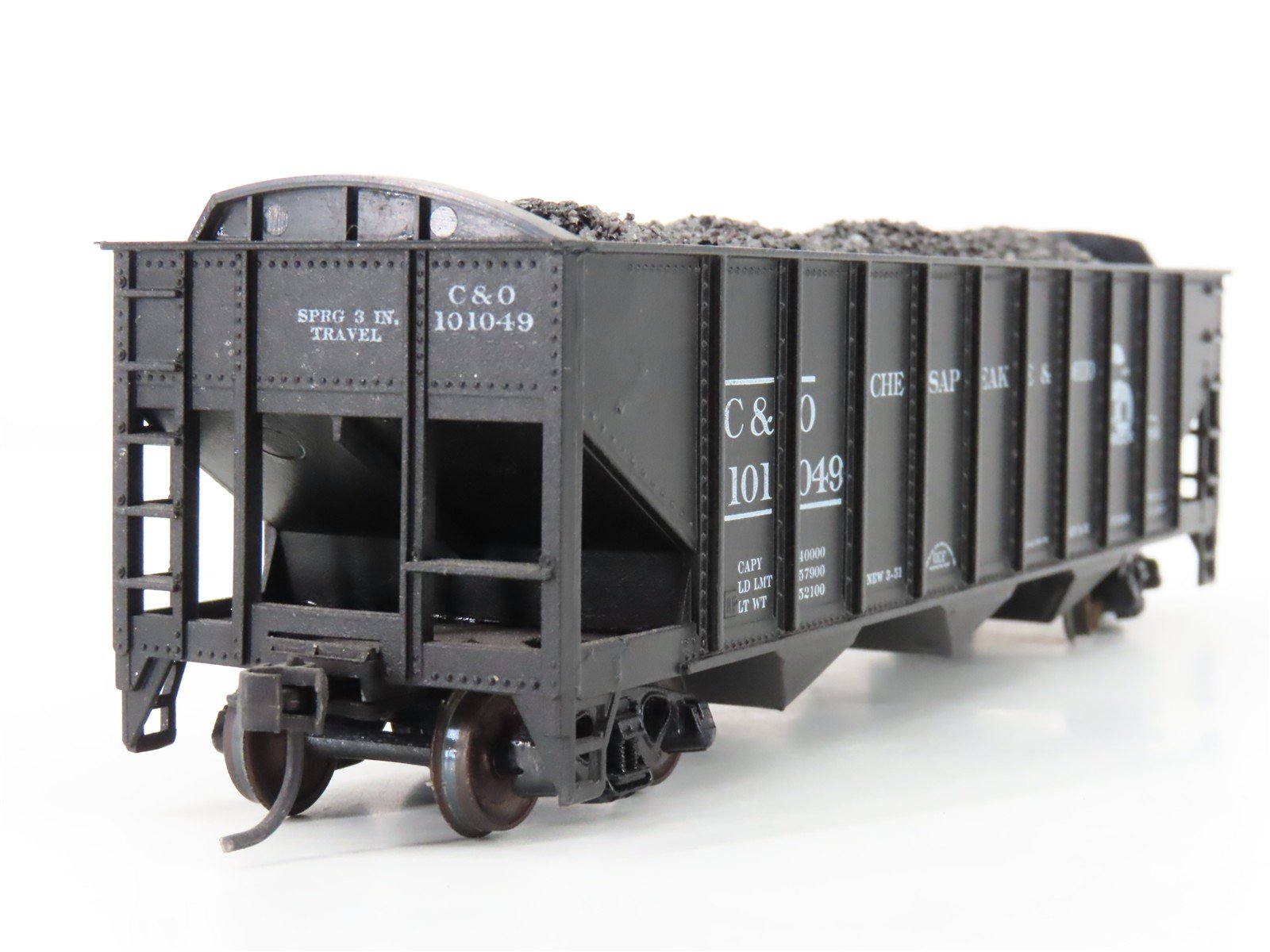 LOT of 2 HO Roundhouse 1499 C&O Progress 3-Bay Hopper w/ Coal Load - Upgraded