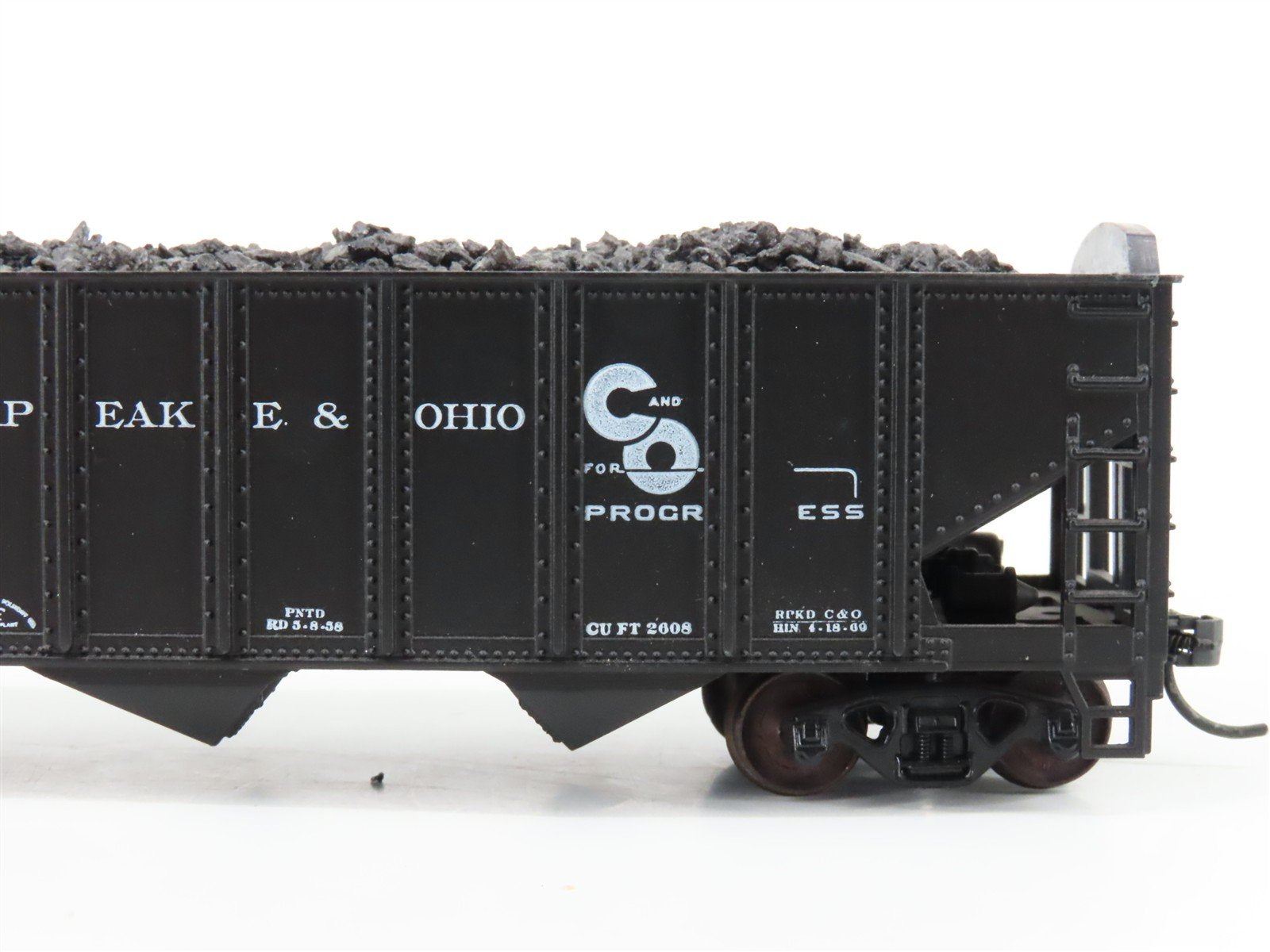 LOT of 2 HO Roundhouse 1499 C&O Progress 3-Bay Hopper w/ Coal Load - Upgraded