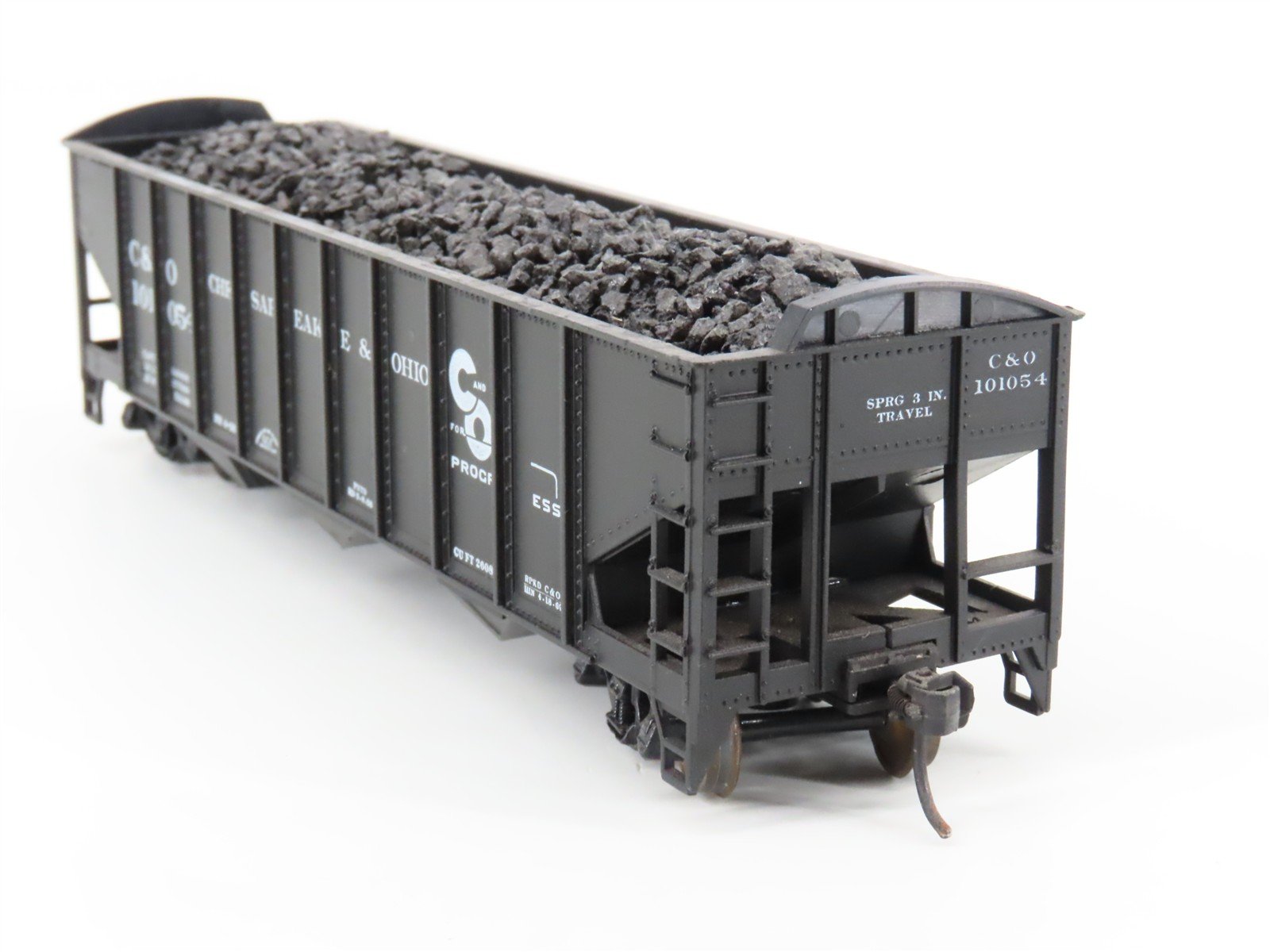 LOT of 2 HO Roundhouse 1499 C&O Progress 3-Bay Hopper w/ Coal Load - Upgraded