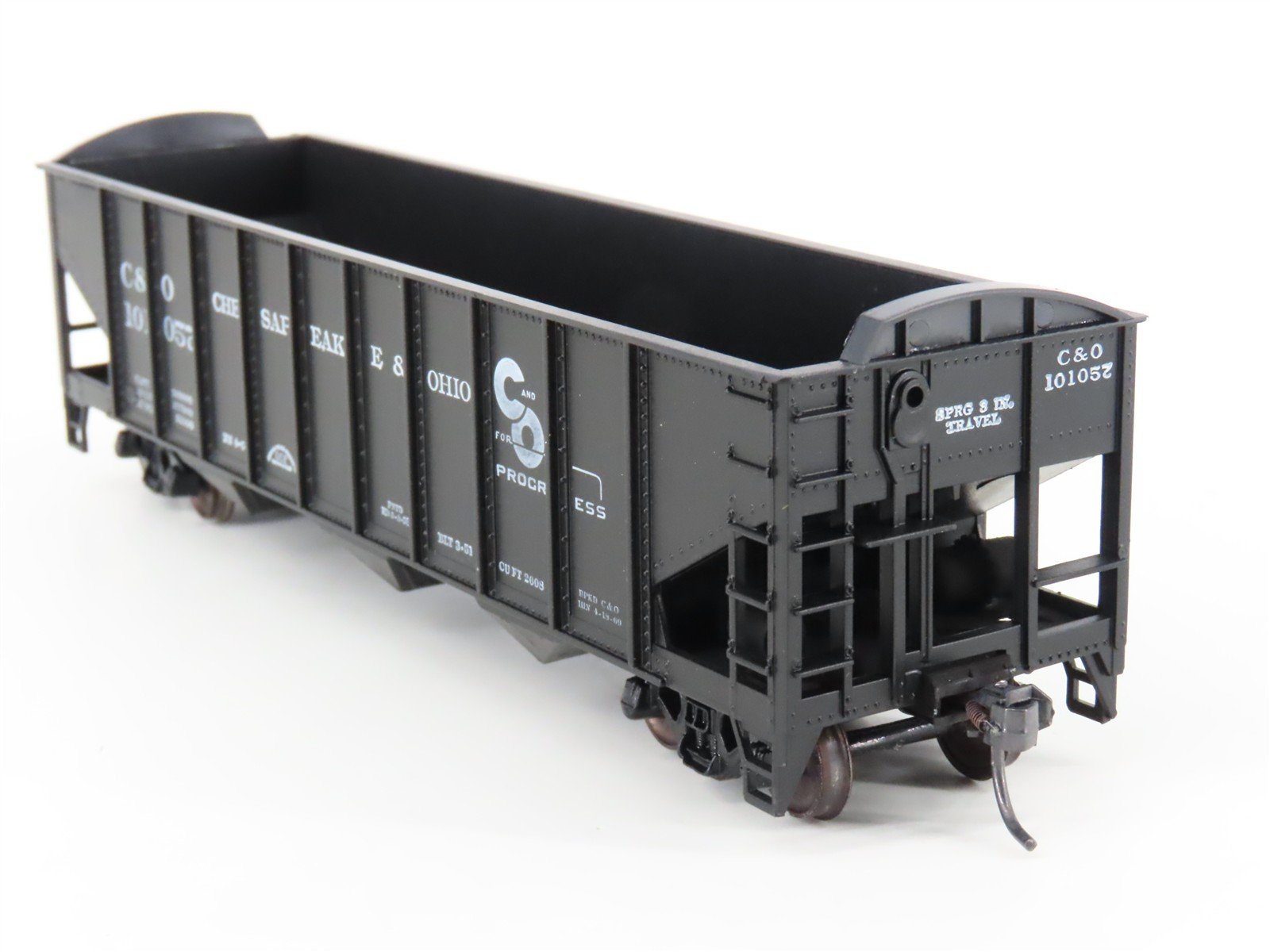 HO Scale Roundhouse 1499 C&O Progress 3-Bay Open Hopper #101057 - Upgraded