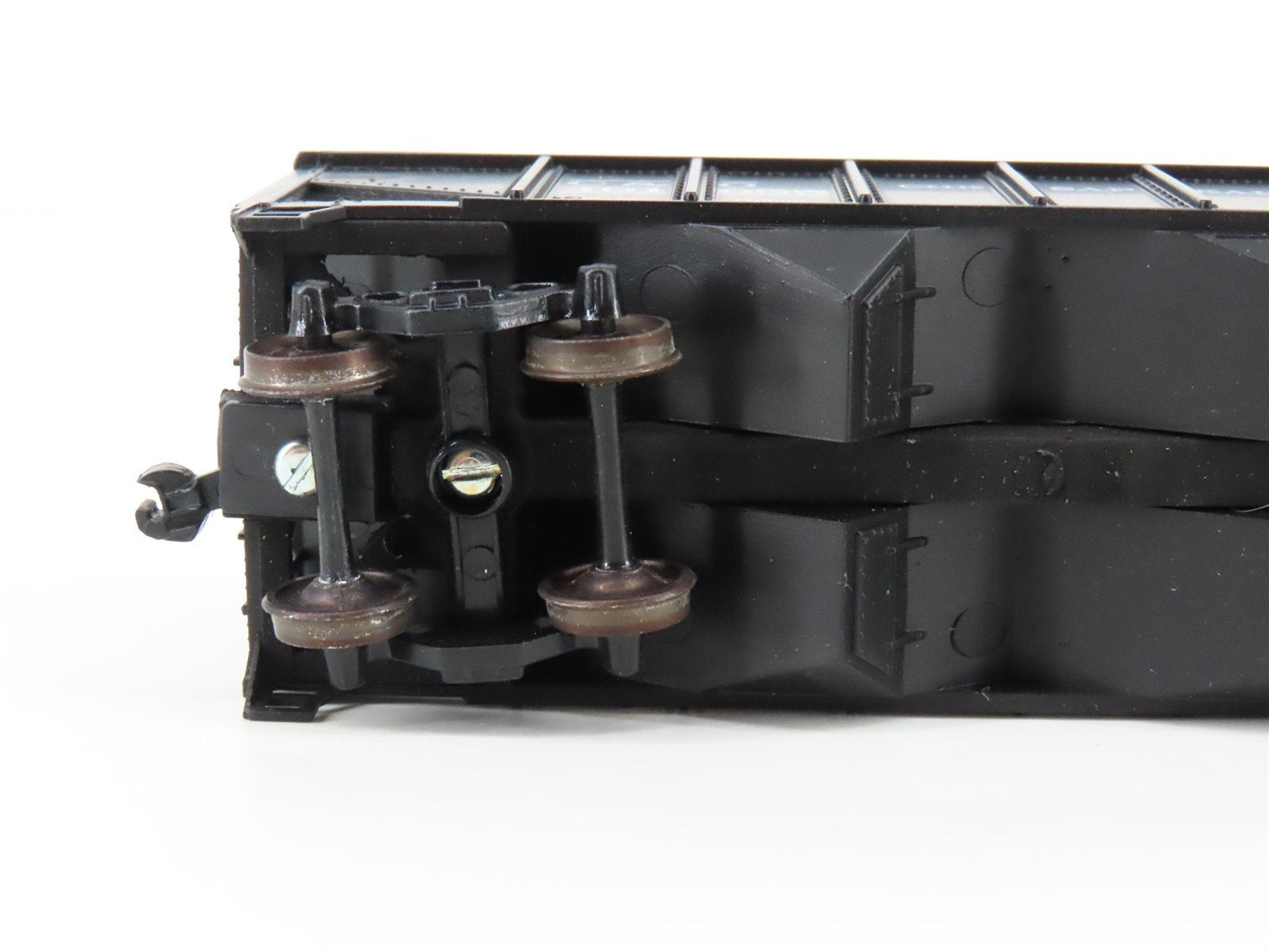 HO Scale Roundhouse 1499 C&O Progress 3-Bay Open Hopper #101055 - Upgraded
